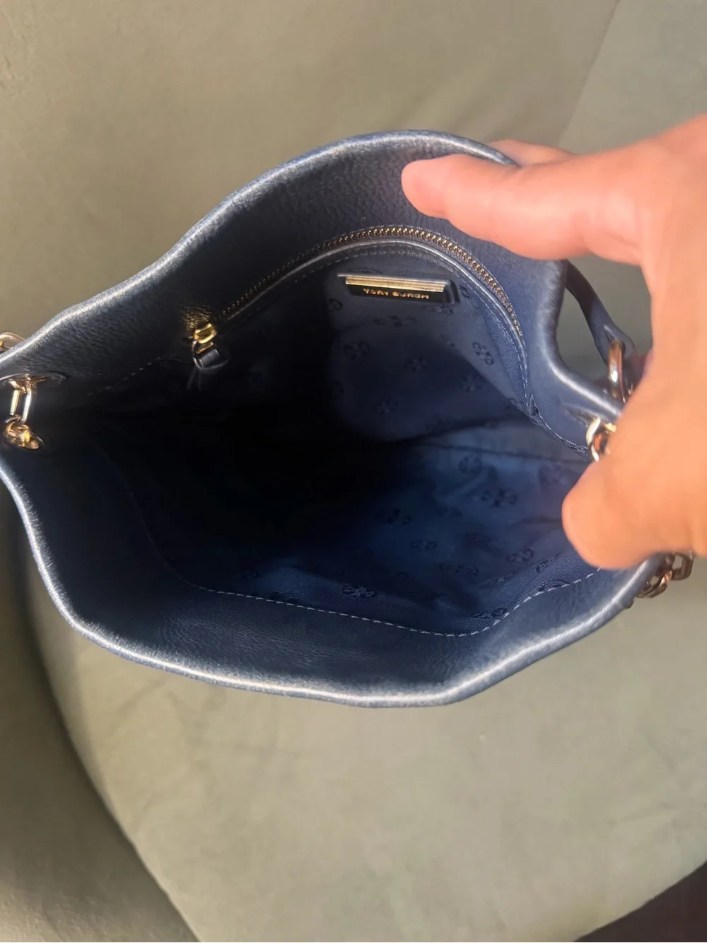 Tory Burch used tory